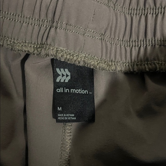 Joggers - Picture 2 of 3